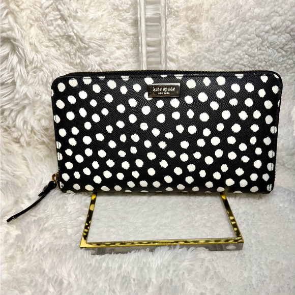kate spade Handbags - EUC 🖤🤍 Kate Spade New York Wilson Road Neda Polka Dot Zip Around Wallet